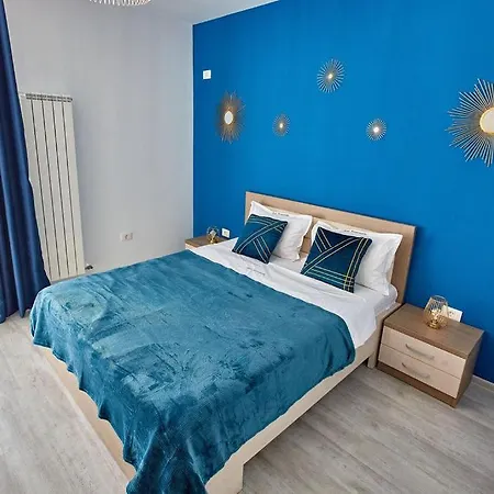 Aparthotel Promenada 2 3*
