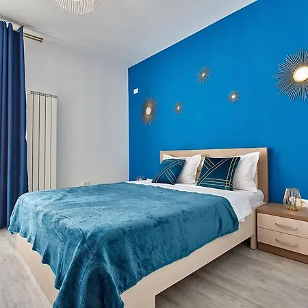 Apartahotel Promenada 2 3*